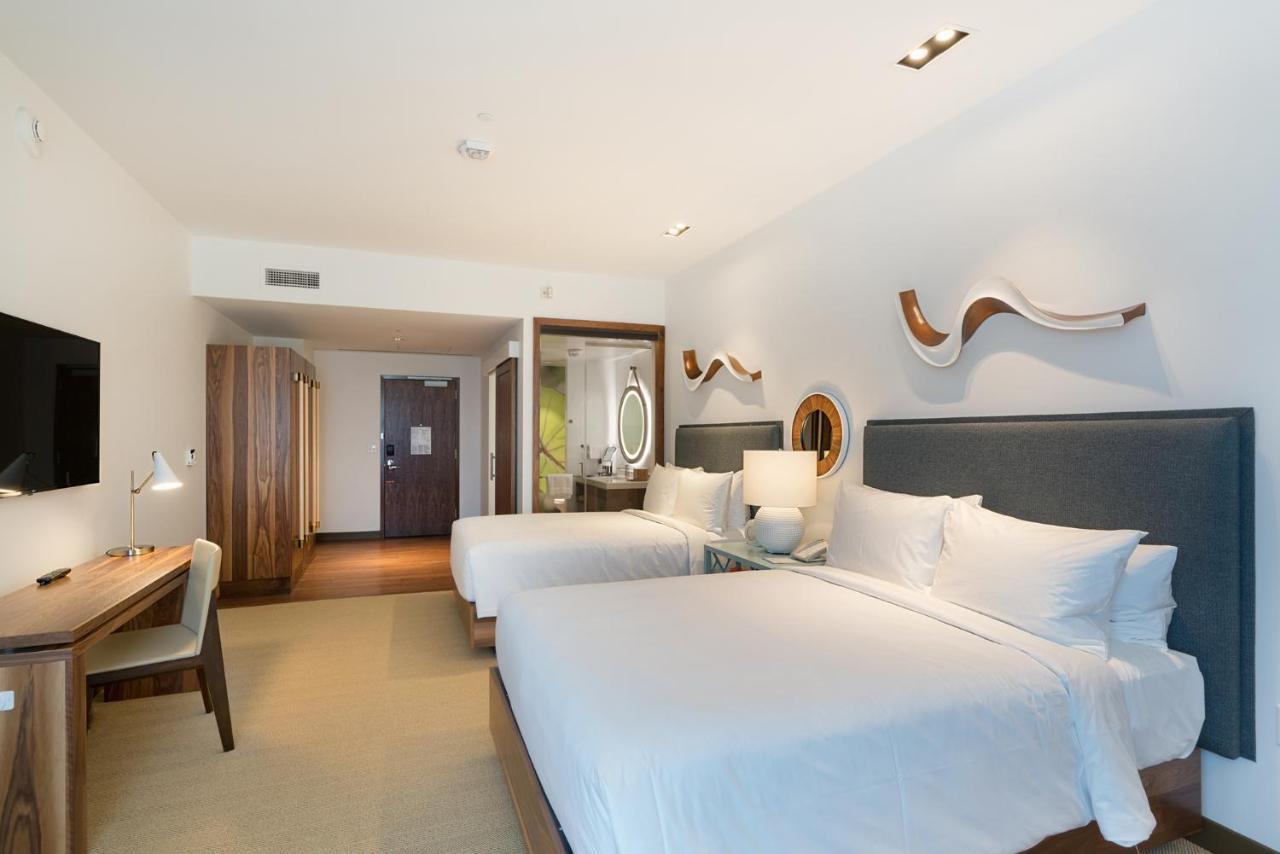 Hyatt Centric Waikiki Beach Хонолулу Екстериор снимка